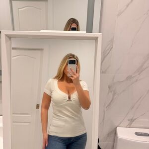 bebe White Short Sleeve Top